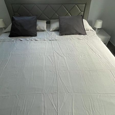 Appartement Whitehouse Boulevard, Close To Mambo Beach And City Centre à Willemstad Extérieur photo