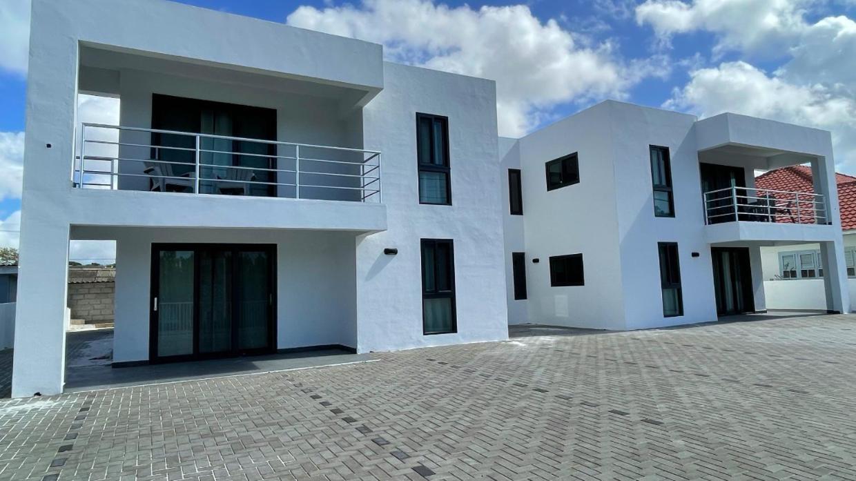 Appartement Whitehouse Boulevard, Close To Mambo Beach And City Centre à Willemstad Extérieur photo