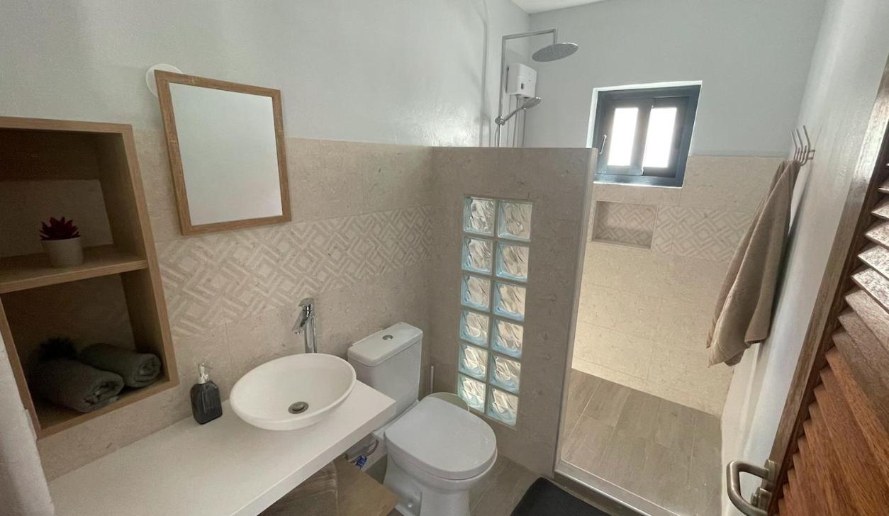 Appartement Whitehouse Boulevard, Close To Mambo Beach And City Centre à Willemstad Extérieur photo