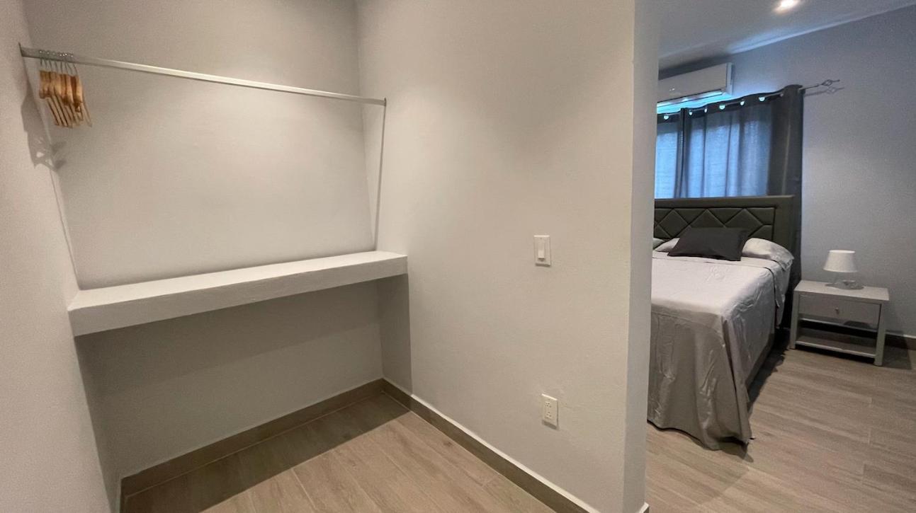 Appartement Whitehouse Boulevard, Close To Mambo Beach And City Centre à Willemstad Extérieur photo