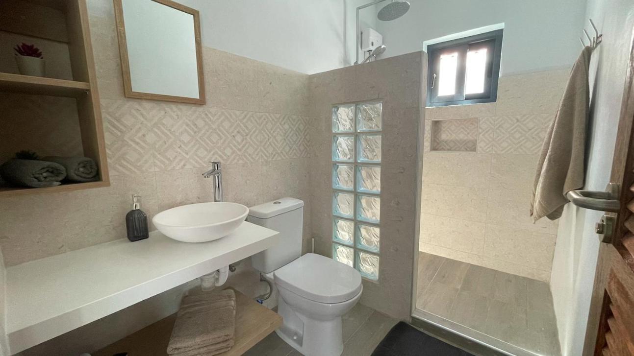 Appartement Whitehouse Boulevard, Close To Mambo Beach And City Centre à Willemstad Extérieur photo