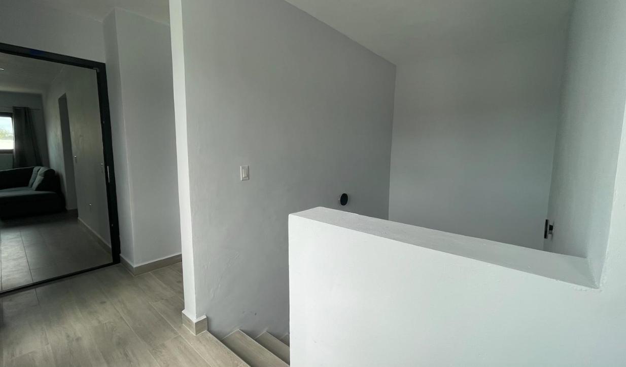 Appartement Whitehouse Boulevard, Close To Mambo Beach And City Centre à Willemstad Extérieur photo
