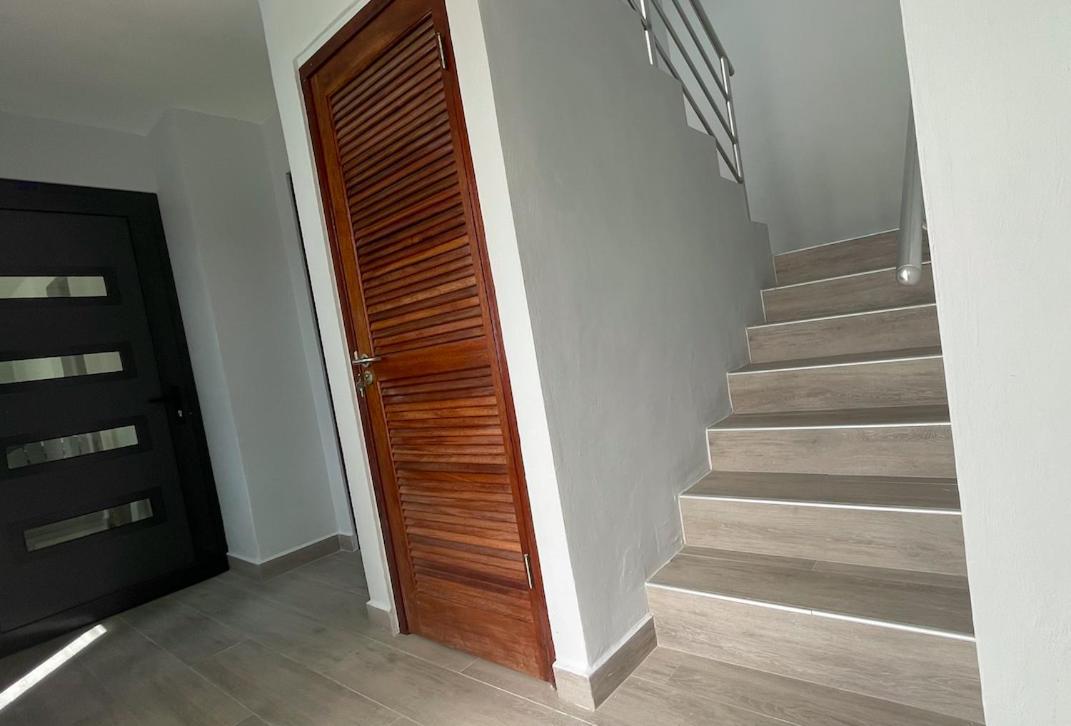 Appartement Whitehouse Boulevard, Close To Mambo Beach And City Centre à Willemstad Extérieur photo